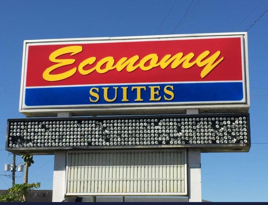 Economy Suites Winter Haven Esterno foto